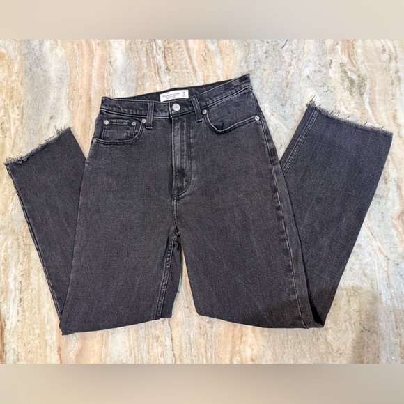 Women’s ABERCROMBIE & FITCH The Ankle Straight Ultra High Rise black jeans-Sz 2R - Picture 4 of 11